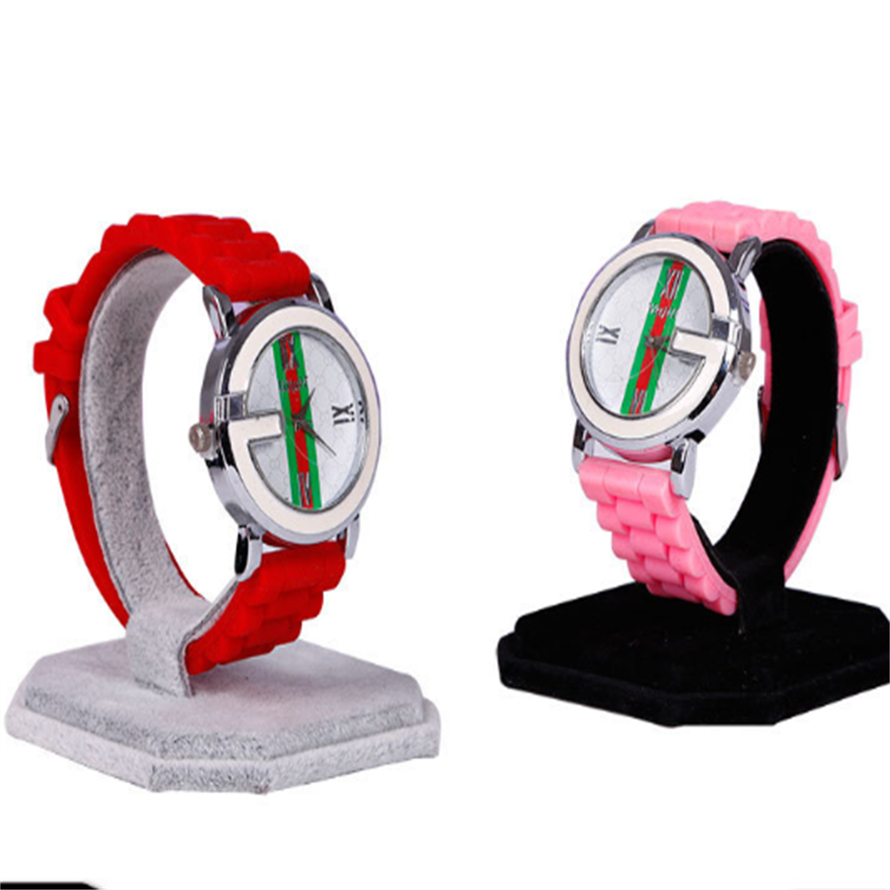 C-Shaped Watch Display Elegant - Jewelry And Watches Exhibition ulasan dan harga